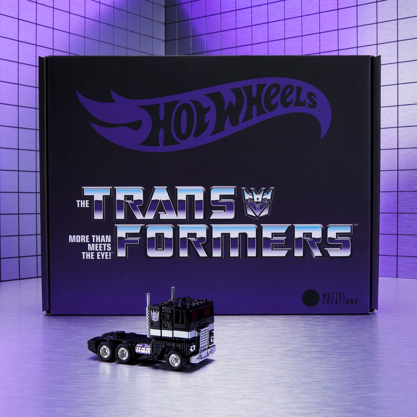 【Pre-Order】Hot Wheels Transformers Nemesis Prime