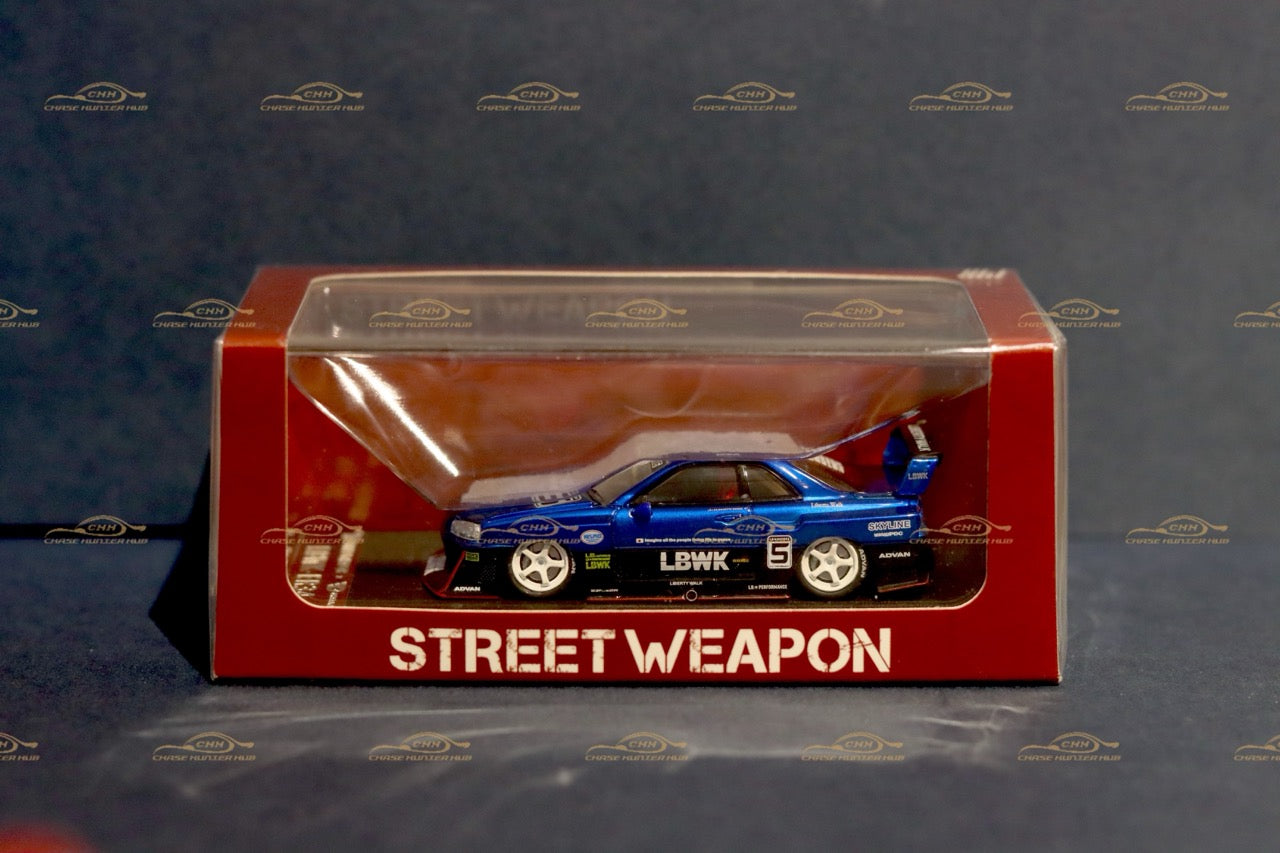 STREET WEAPON 1/64 NISSAN SKYLINE GT-R R34 LBWK - Metallic Blue