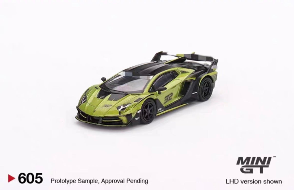 MINI GT 1:64 #605 Lamborghini LB-Silhouette WORKS Aventador GT EVO