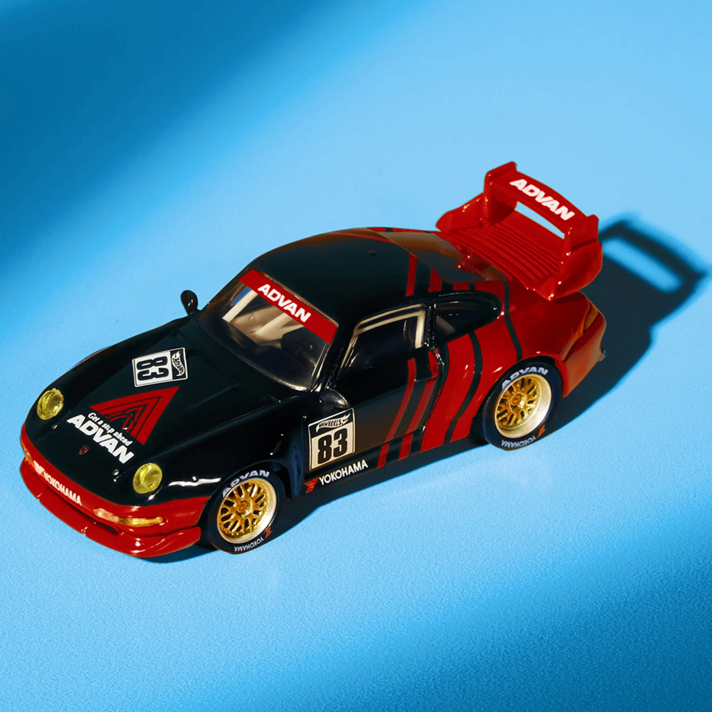 【Pre-Order】Hot Wheels Elite 64 Porsche 911 GT2 EVO 993