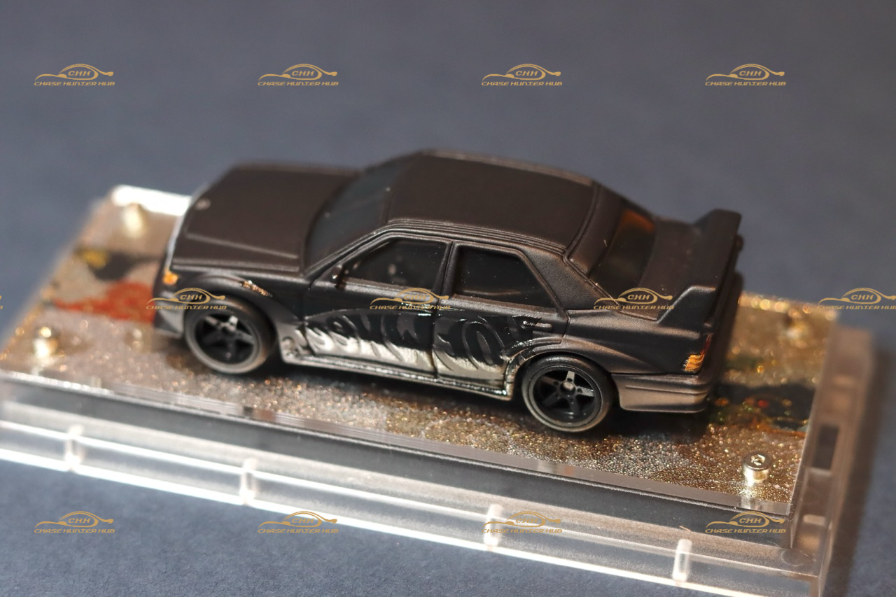 Hot Wheels Display Case Mercedes-Benz 190 E (Loose Car)