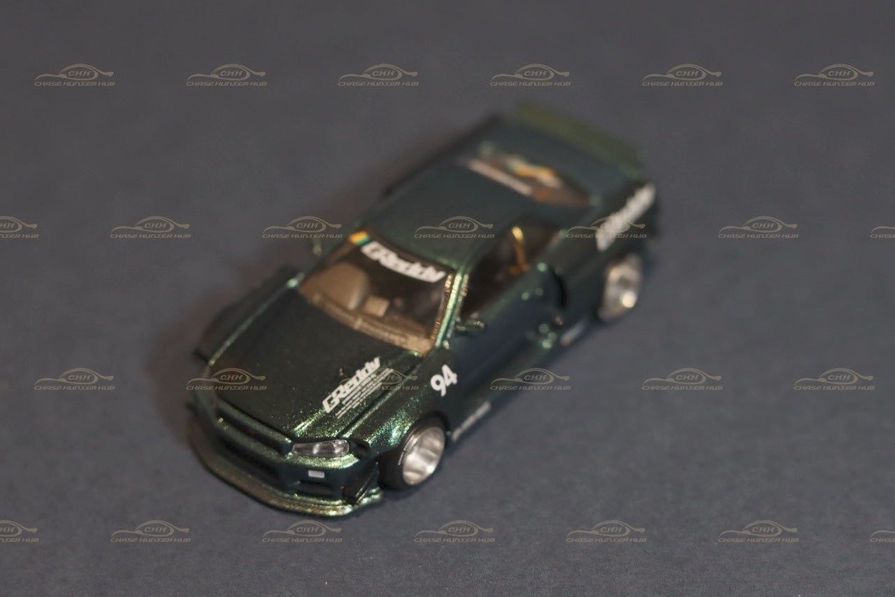 MINI GT x Kaido House #074 Nissan Skyline GT-R (R34) Kaido Works V1 Dark Green