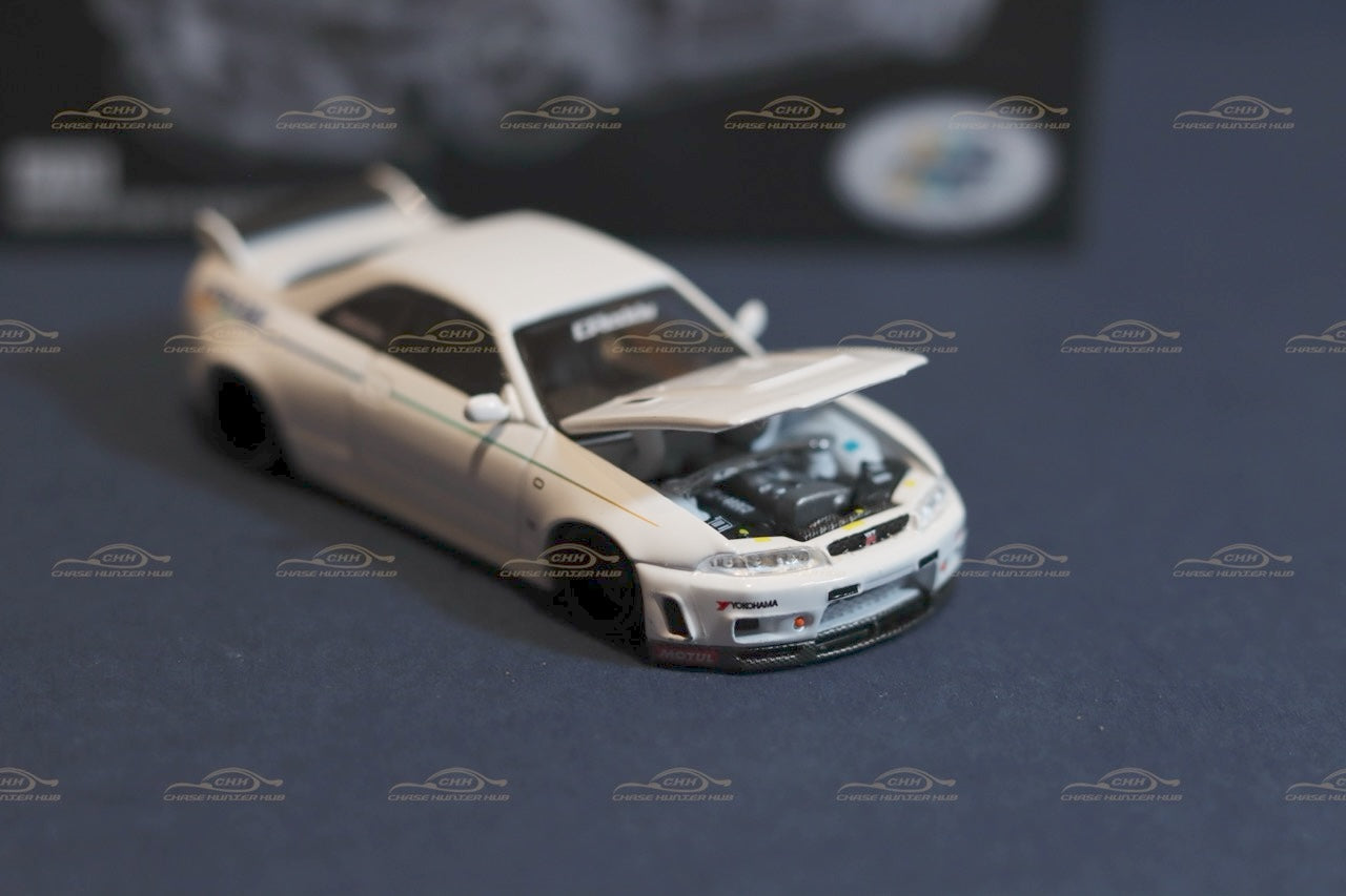 MINI GT x Kaido House #113 Nissan Skyline GT-R (R33) Greddy GR33 V1