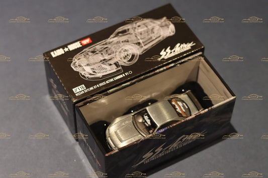 MINI GT x Kaido House #116 Nissan Skyline GT-R (R33) Active Carbon R Chase