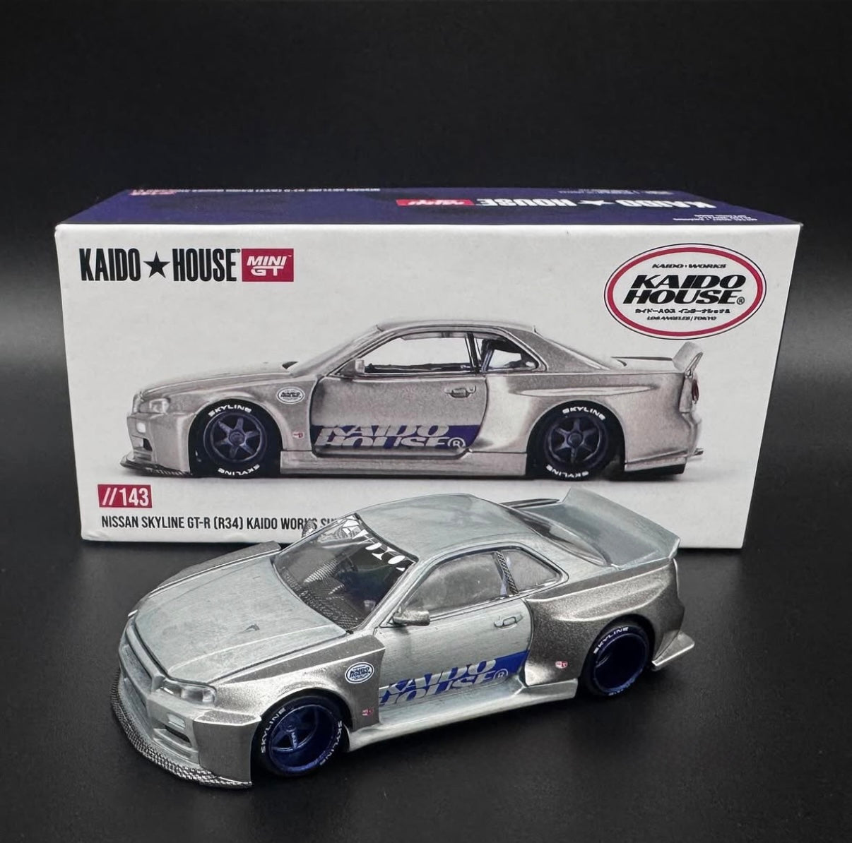 Mini GT x Kaido House #143 1:64 Nissan Skyline GT-R (R34) Kaido Works Shinjuku V1 Chase