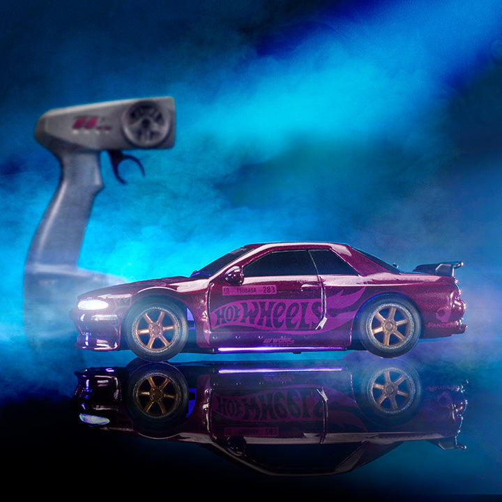 【Pre-Order】Hot Wheels RC 1:64 Nissan Skyline R32 Pandem Vehicle