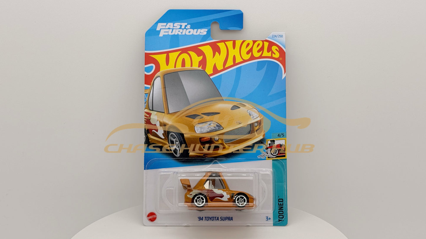 Hot Wheels 94 Toyota Supra minicar