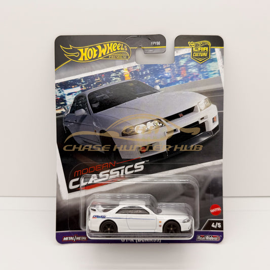 Hot Wheels 1:64 Car Culture 2024 Modern Classics -- Nissan Skyline GT-R (BCNR33)