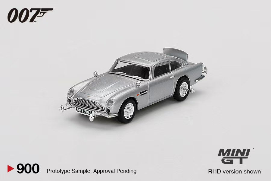 Mini GT #900 007 James Bond Goldfinger